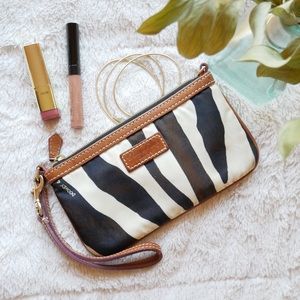 Dooney & Bourke Serengeti Print Wristlet